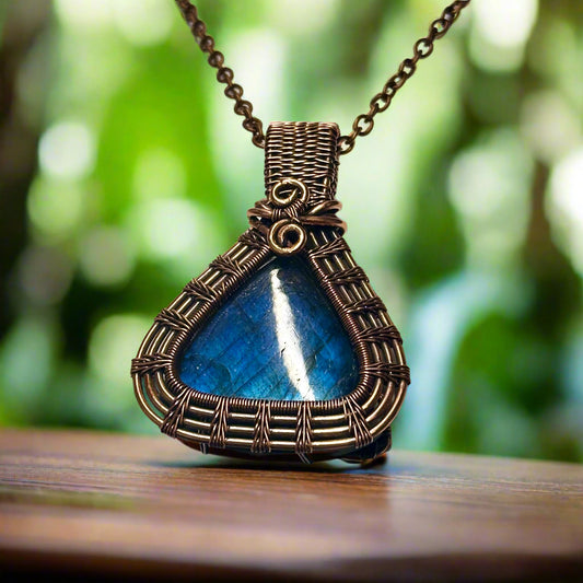 Blue Triangle Labradorite in Copper
