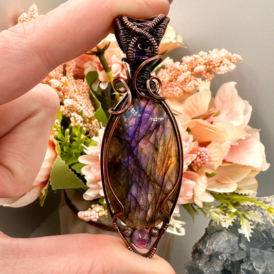 Rainbow Labradorite w/ Amethyst Accents in Copper