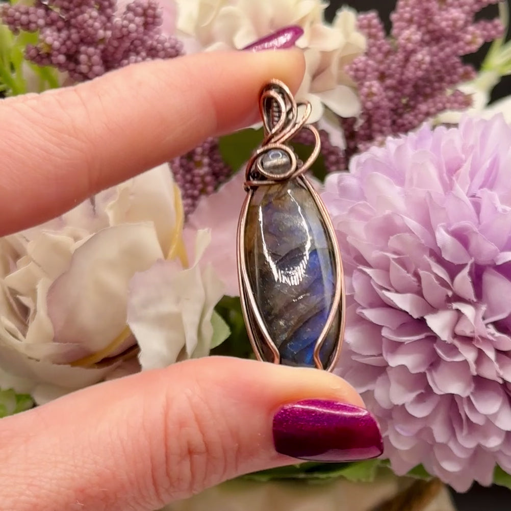 Oval blue labradorite with lab bead